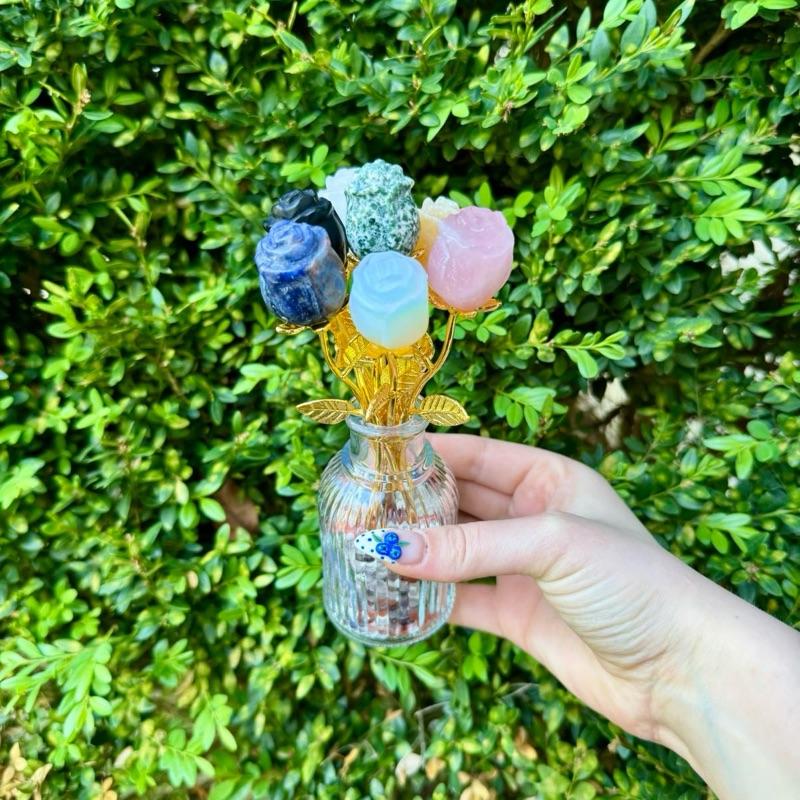 One Crystal Rose Carvings With Metal Stem