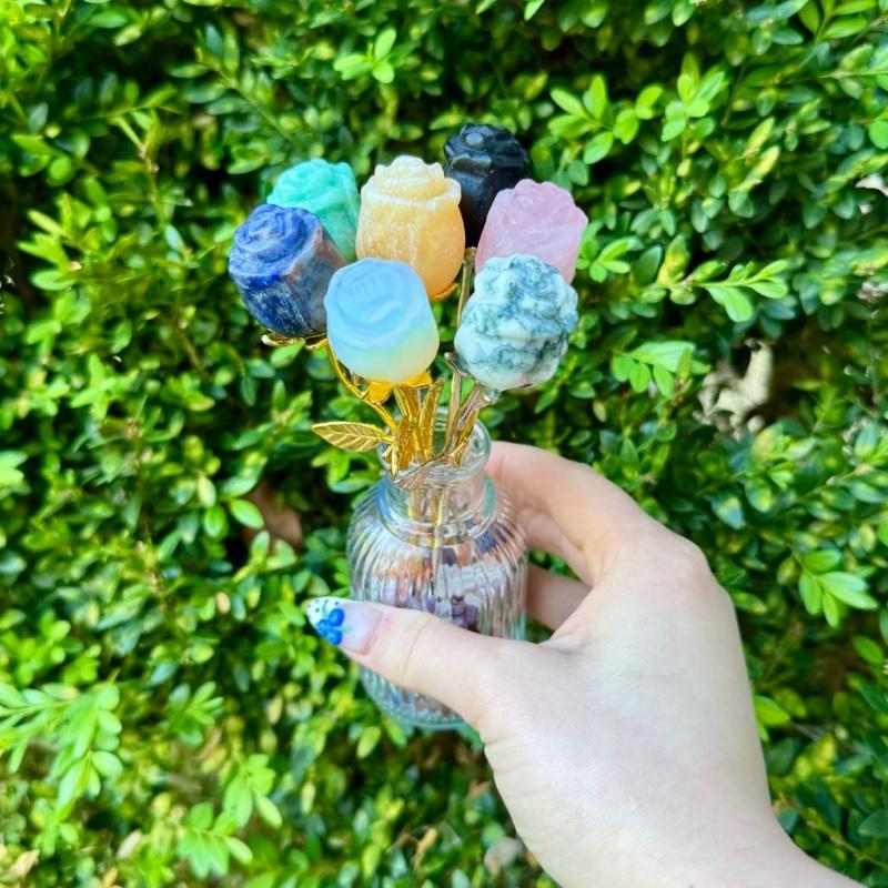 One Crystal Rose Carvings With Metal Stem