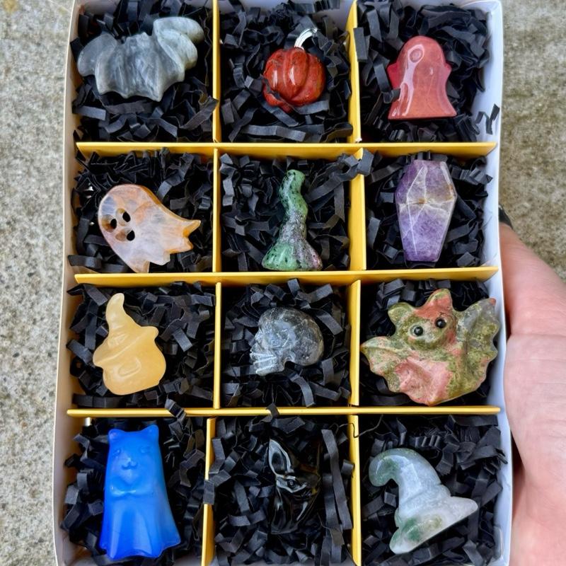 Halloween Mini Crystal Carving Advent Calendar| 12 Days of Halloween