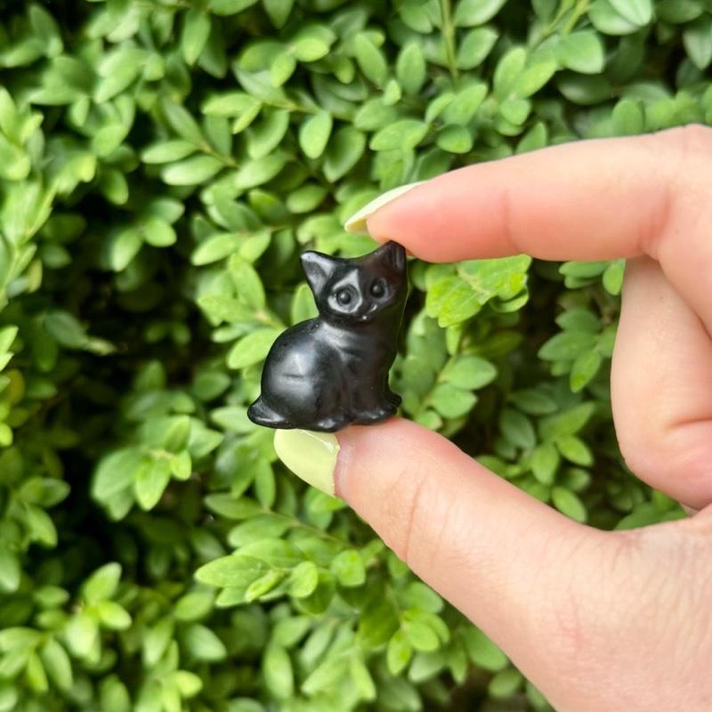 Mini Crystal Cat Carvings| Choose Your Material| One Piece