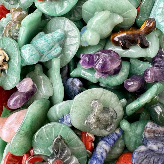 Mini Crystal Bugs and Creatures on a Lilypad| Crystal Carvings| Frogs| Birds| Ladybugs| Caterpillar| Lizard|Snail| Butterfly
