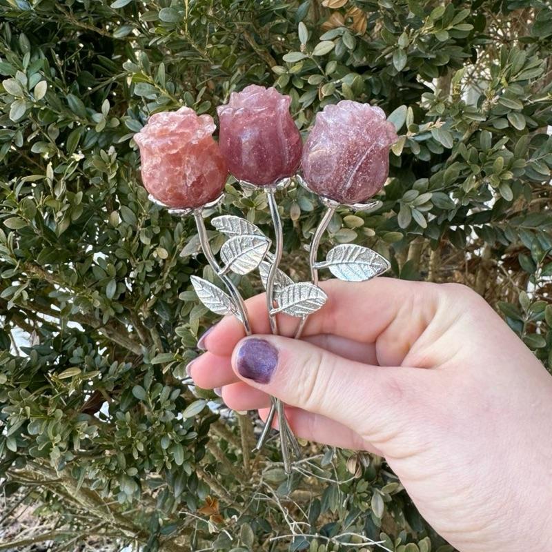 One Crystal Rose Carvings With Metal Stem